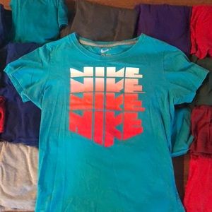 Nike women’s shirt